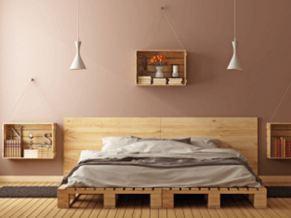 Mit mineralischer Farbe gestrichenes Schlafzimmer im natürlichen Look